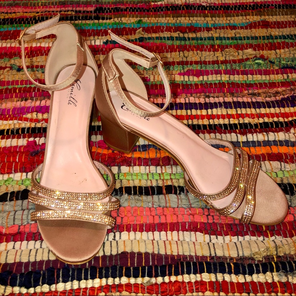 camille la vie rose pink satin rhinestone heels ✨